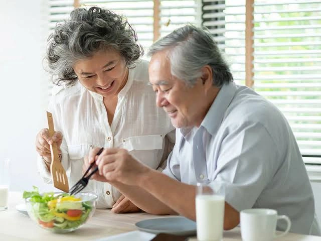 Balancing Gut Health Naturally with herbs, diet and lifestyle changes