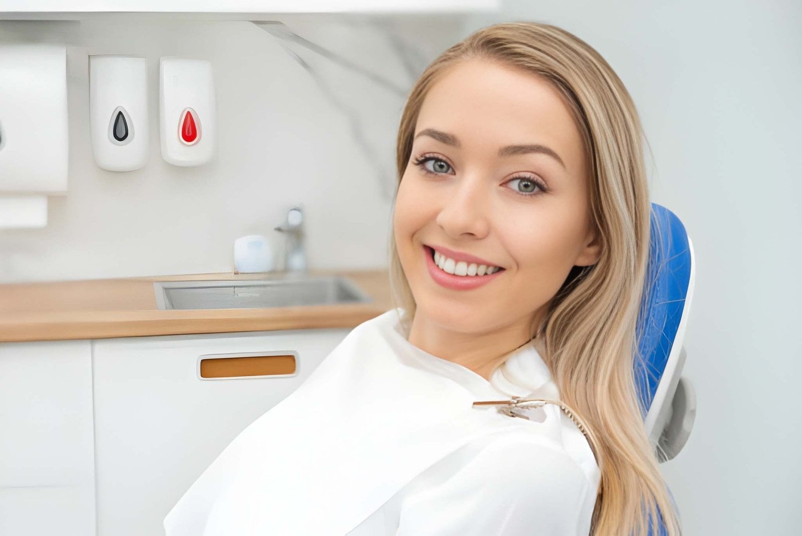 Cosmetic Dentist in Johar Town, Lahore
