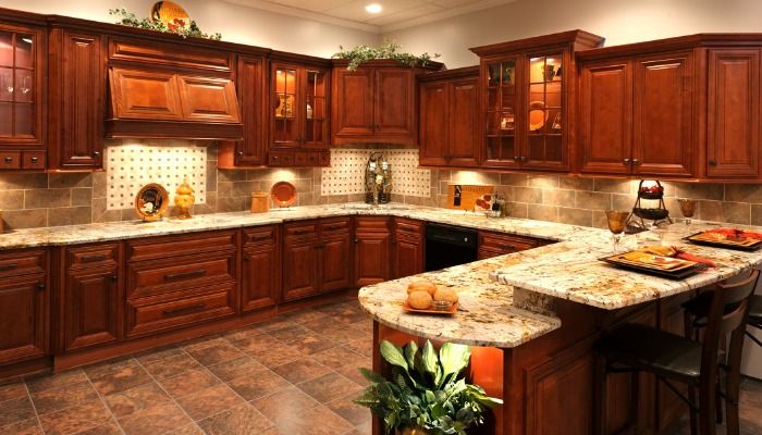 How to Pair Cherry Cabinets With Quartz Countertops for a Balanced Kitchen
