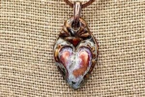 Is Handmade Jewelry Right for Your Personal Style