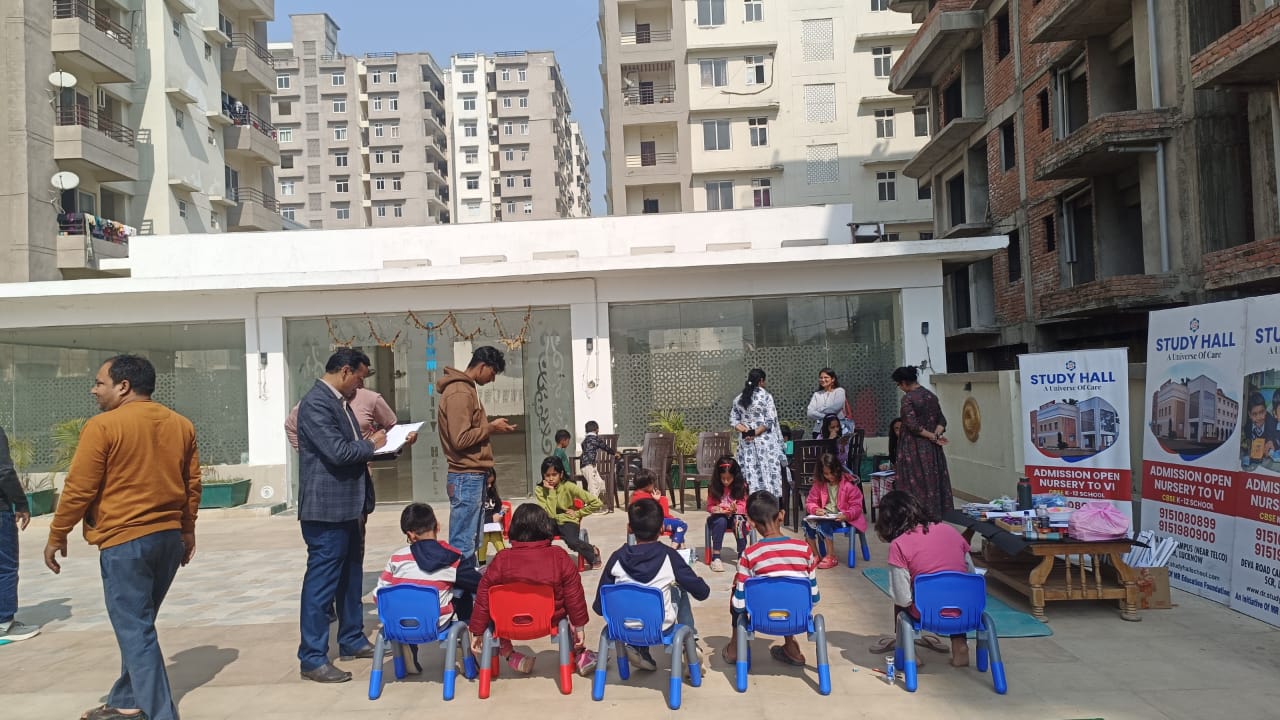 Best English Medium School on Deva Road