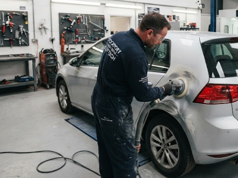 car body repair Stockport