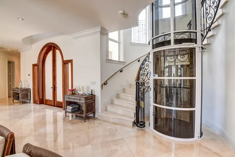 Homelift vs. Residential Elevator: What's the Difference, and Which Is Right for Your Home?