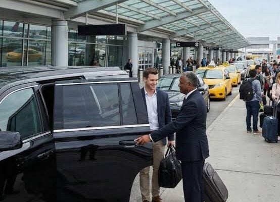Why Choose Airport Transfers Toronto for Stress-Free Travel?
