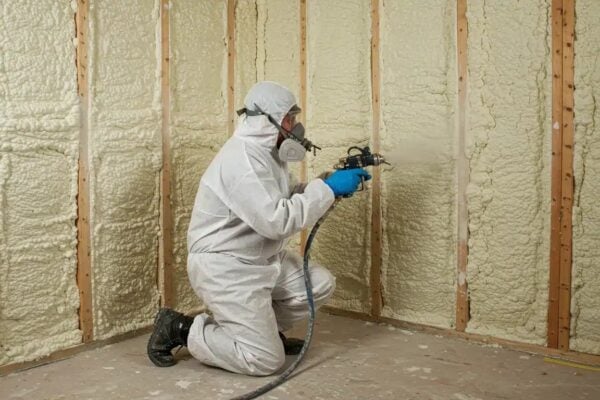 How Can A Spray Foam Insulation Contractor Serve Raleigh, NC Buildings?