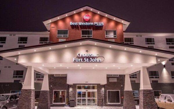 exterior commercial building lighting