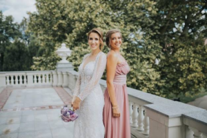 how to choose a mother of the bride dress